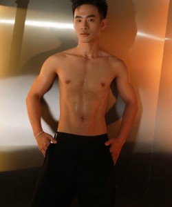 Nhân hí
