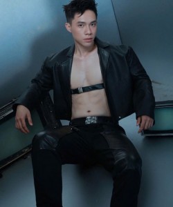 Thái